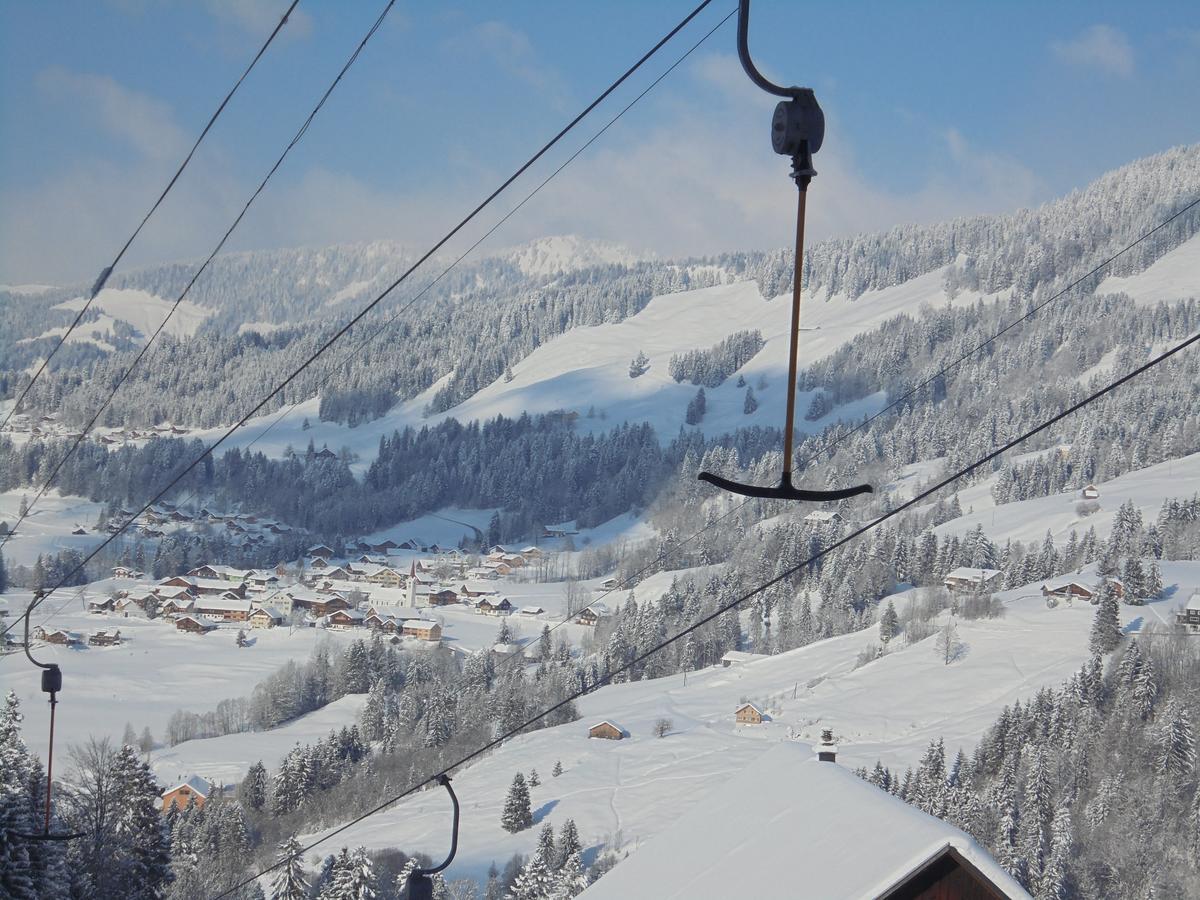 Ferienhaus Nussbaumer Apartment Sibratsgfall ภายนอก รูปภาพ